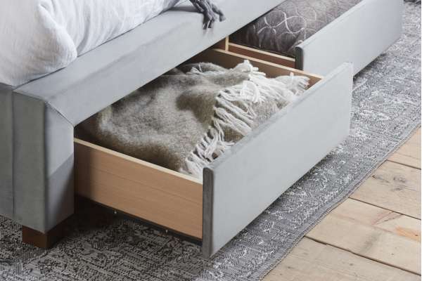 Luxurious Hope Tufted Grey Velvet Fabric Drawer Storage Bed Frame