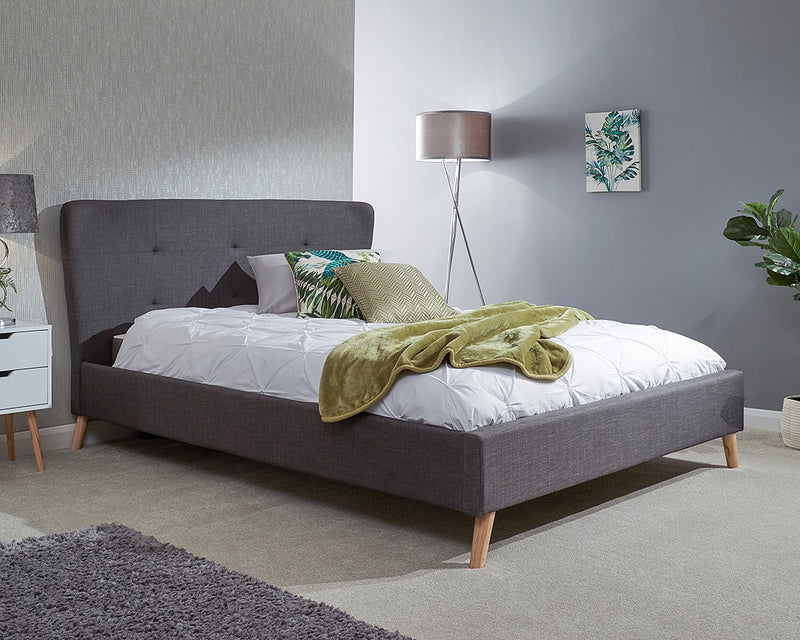 New Luxurious Tufted Fabric Bed Frame in Grey or Light Grey Available in 2 Sizes
